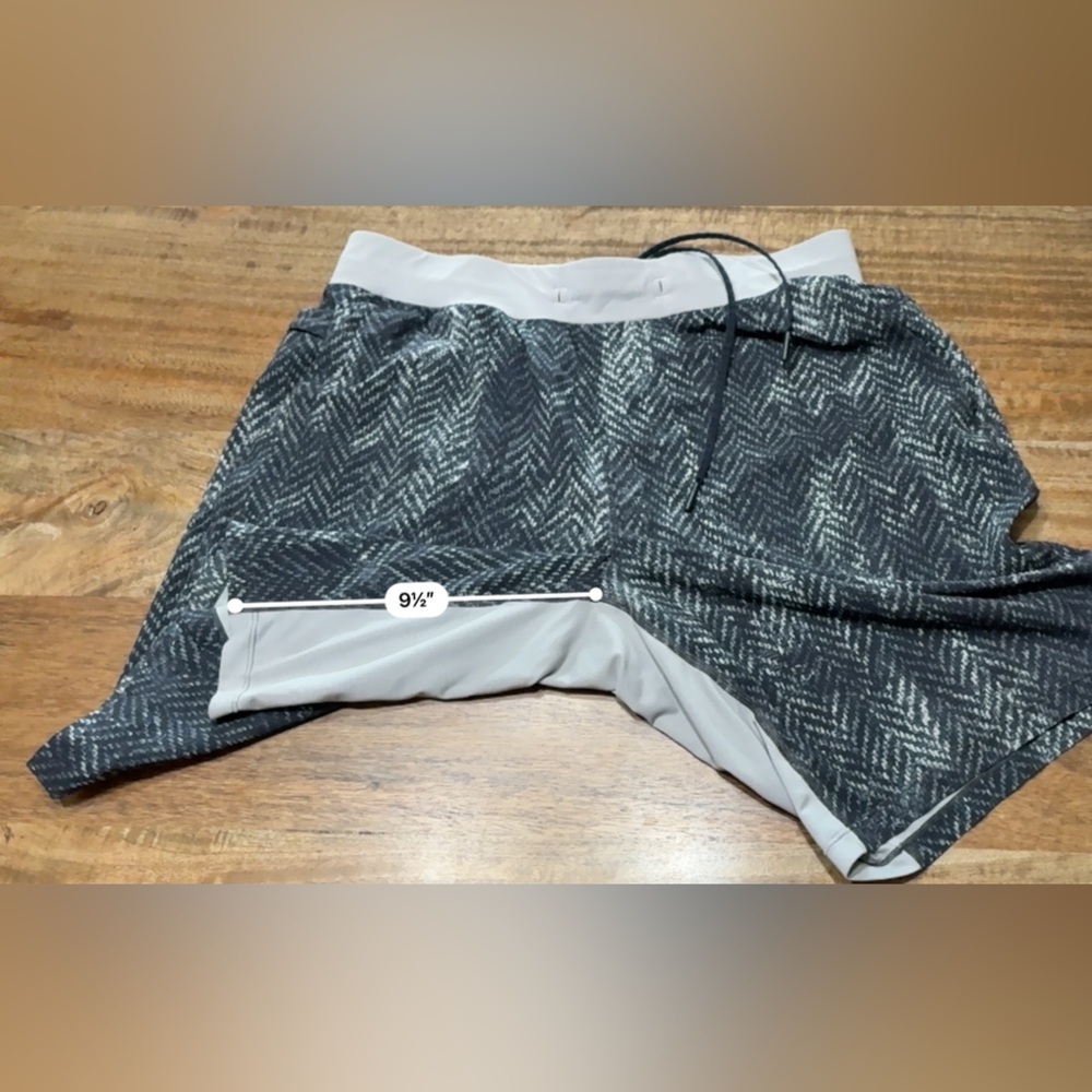 Lululemon Mens T.H.E. Shorts Drawstring Waist Bleached Herringbone Black Size L - Picture 7 of 7